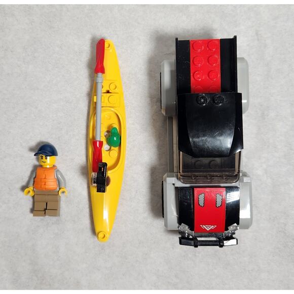 Lego Kayak Adventure 60240 Jeep Truck W/ Canoe And Minifigure Complete Pre-owned - Picture 2 of 7